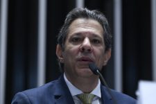 reajuste-em-isencao-do-ir-da-‘folego’-a-familias-endividadas,-diz-haddad